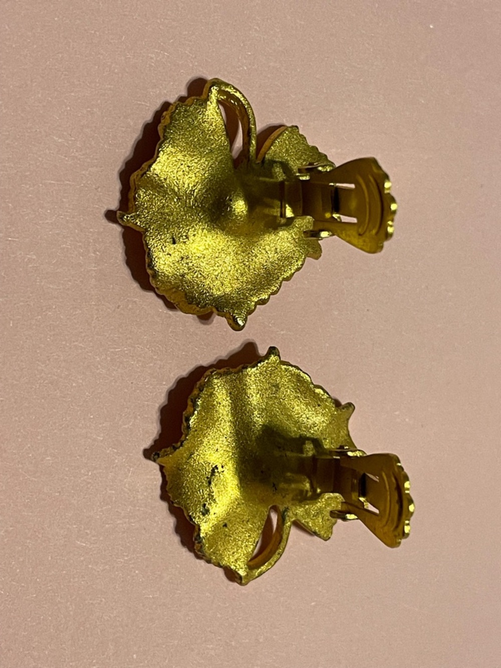 Vintage Gold Tone Rhinestone Leaf Clip on Earrings #9930 - Picture 3 of 4